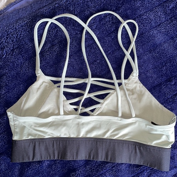 PINK Sports Bra - Picture 2 of 2